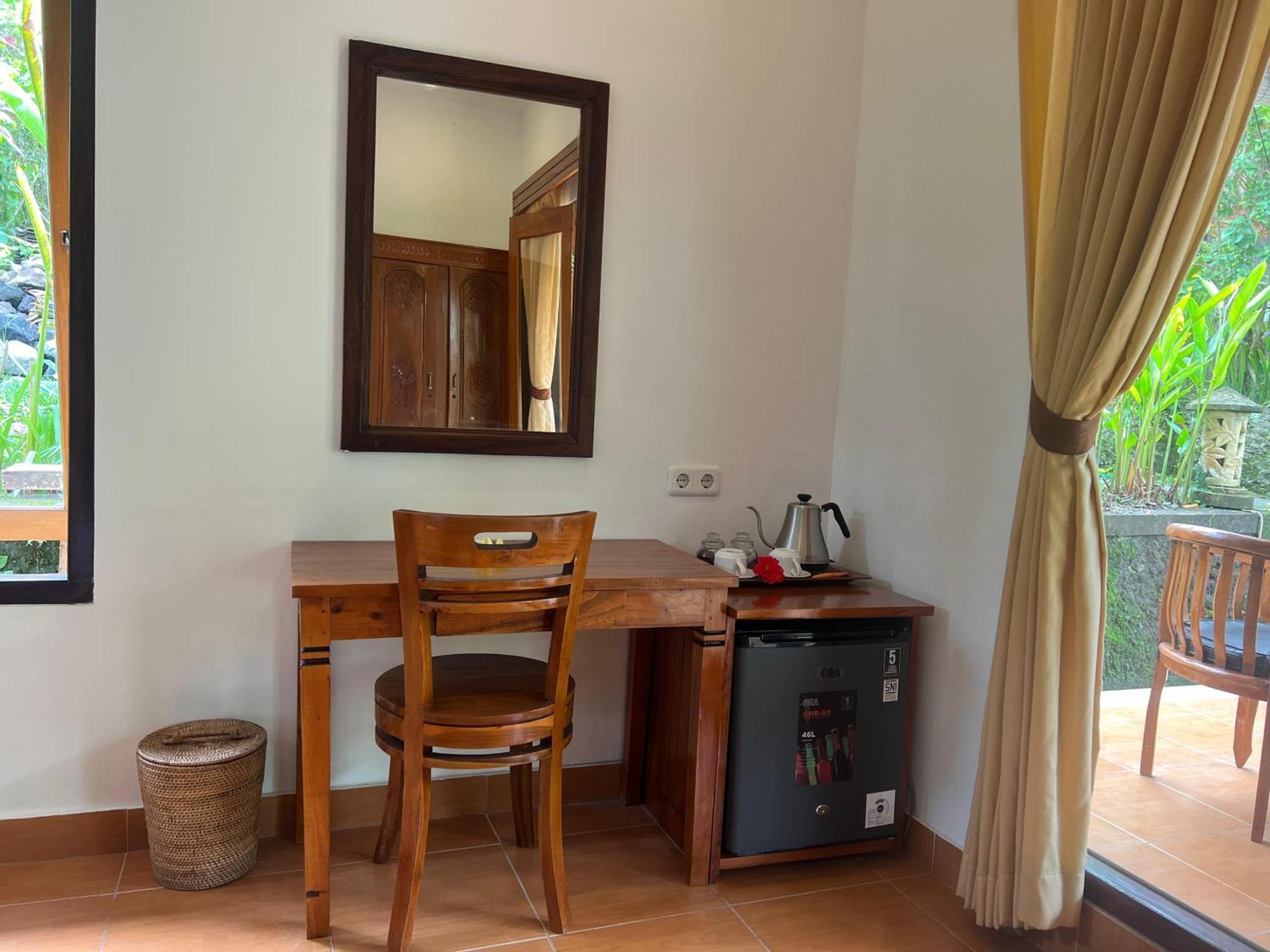 Giri Carik Hotel Sidemen  Kamer foto